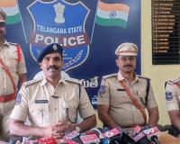 సరిహద్దు ప్రాంత భద్రతపై ప్రత్యేక దృష్టి : ఎస్పీ నరసింహ