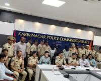 ఆదుకున్న ఇంట్లోనే దోపిడీ