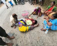 ప్రమాదవశాత్తూ ఆటోపై నుండి పడి బాలుడు మృతి