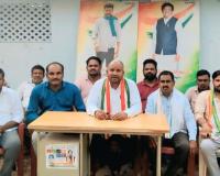 కాకా కుటుంబంపై విమర్శలు మానుకోవాలి
