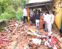 ‘అత్యవసర పరిస్థితులలో ప్రజలకు అందుబాటులో’