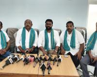 ఎరువుల ఉచిత రవాణా రద్దు నిర్ణయాన్ని తక్షణమే ఉపసంహరించుకోవాలి