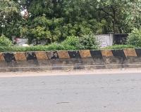 డివైడర్ల పరిస్థితిపై ప్రజల్లో చర్చ