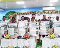 సమష్టిగా నిలబడి ఎల్-నినోను ఎదుర్కొందాం-ఉమ్మడి ఆదిలాబాద్ జిల్లా ప్రత్యేక అధికారి ఇల్లంబర్తి 