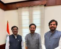 తెలంగాణ అభివృద్ధిపై కేంద్ర మంత్రులతో కీలక చర్చలు