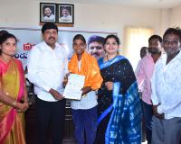 క్రీడాకారుడు సుశాంత్ కు సీఎంఆర్ఎఫ్ చెక్కు అందజేత