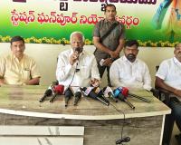 రైతులు సాగు విధానాలను మార్చుకోవాలి : కడియం శ్రీహరి