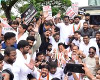 ప్రతిపక్షాల గొంతు నొక్కేందుకు కేంద్రం కుట్ర