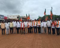 దేశద్రోహులను సమర్థించే కాంగ్రెస్ వైఖరిని ప్రజలు క్షమించరు
