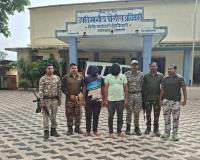 నకిలీ మావోయిస్టుల గుట్టురట్టు, ఇద్దరు అరెస్ట్ 