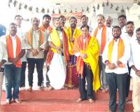 గురుపౌర్ణమి సందర్భంగా గజ్వేల్‌లో అర్చకులు, ఆధ్యాత్మిక వేత్తలకు ఘన సన్మానం
