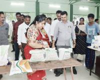 నాణ్యమైన విత్తనాలను  వినియోగించి అధిక దిగుబడులు సాధించాలి