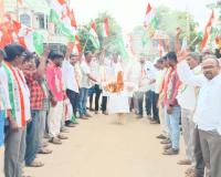 శాంతియుతంగా నిరసన చేపడుతున్న విద్యార్థులపై లాఠీచార్జి తగదు