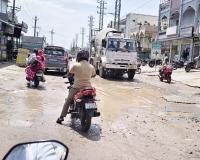 చినుకు పడితే చిత్తడే