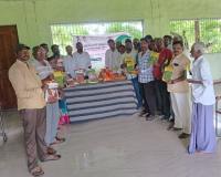 ప్రత్యామ్నాయ పంటలు సాగు చేయాలి