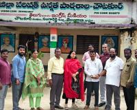 పాఠశాలలకు సర్పంచ్ ఆరు నెలల వేతనం విరాళం