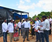 మానాల గ్రామంలో వివో భవన నిర్మాణం పరిశీలన