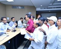 ప్రజావాణికి 121 ఫిర్యాదులు