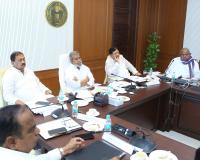 మౌలిక సదుపాయాలు కల్పన, మందుల కొరత లేకుండా చూడాలి 