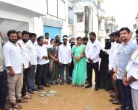 హింసాత్మక రాజకీయాలకు కుట్రలు చేయడం సరికాదు.
