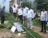నూతన డ్రైనేజీ పనులను పర్యవేక్షించిన మున్సిపల్ చైర్మన్ పావుశెట్టి సునీల్ కుమార్ 