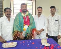 డిఈ పదోన్నతి పొందిన  ఆర్ అండ్ బి ఎ ఈ కి  ఘన సన్మానం.