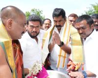 ఆలయాల అభివృద్ధికి కృషి: ఎమ్మెల్యే కె ఆర్   నాగరాజు 
