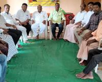పాపన్నపేట చేనేత సహకార సంఘం వద్ద