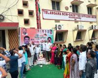  స్వాతంత్య్ర దినోత్సవాన్ని పురస్కరించుకొని, 