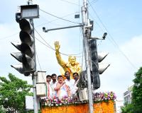 దేశ దేశాభివృద్ధికి చేసిన సేవలు మరువలేనివి 