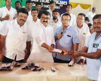 పదవి కోసం కాదు ప్రజల కోసం :రాజన్న ఉచిత అద్దాల పంపిణీ కార్యక్రమం
