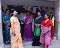 విద్యార్థుల సౌకర్యాలపై ప్రత్యేక దృష్టి సారించాలి