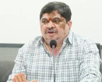 సూర్యాపేట జిల్లాలో ఘోర రోడ్డు ప్రమాదంపై మంత్రి పొన్నం ప్రభాకర్ దిగ్భ్రాంతి