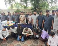 హైదరాబాద్‌ లో 12 మంది నకిలీ డాక్టర్ల అరెస్ట్