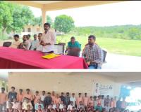 ప్రభుత్వ కళాశాల లో నోటు పుస్తకాలు, బ్యాగ్ ల పంపిణీ