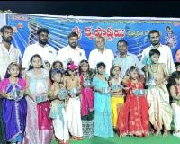 ములుగులో వైభవంగా శ్రీకృష్ణాష్టమి వేడుకలు.