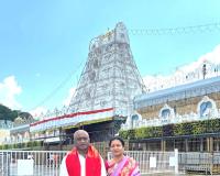 శ్రీవారి సన్నిధిలో మాజీ ఎమ్మెల్యే చల్లా దంపతులు.
