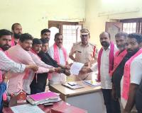కాంగ్రెస్ ఎమ్మెల్యే వీర్లపల్లి శంకర్ పై పోలీస్ స్టేషన్లో ఫిర్యాదు.