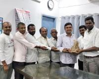 మట్టి వినాయకులనే పూజించాలి 