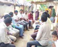 రోడ్డు ప్రమాద మృతురాలి కుటుంబానికి రేణికుంట్ల ప్రవీణ్ పరామర్శ