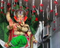 గణనాదునికి మొదటి రోజు పూజ నిర్వహించిన 