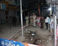 హత్య సంఘటన స్థలాన్ని క్షుణ్ణంగా పరిశీలించిన నిజామాబాద్ పోలీస్ కమిషనర్