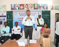 లక్ష్యాన్ని నిర్దేశించుకుని శ్రమిస్తే విజయం తథ్యం: కలెక్టర్ రాజర్షిషా