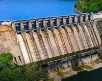 శ్రీశైలం జలాశయంలో వేగంగా తగ్గుతున్న నీటి నిల్వలు