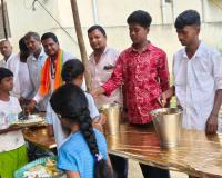   దౌల్తాబాద్ గ్రామంలో బాల గణేష్ యూత్ ఆధ్వర్యంలో అన్నదాన కార్యక్రమం 