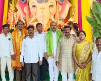 గణనాథుడికి ప్రత్యేక పూజలు: