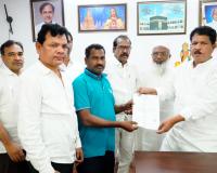 ఎమ్మెల్యే మాధవరం కృష్ణ రావు రావు చేతుల మీదుగా సీఎం రిలీఫ్ ఫండ్ అందజేత