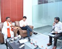 అర్బన్ అభివృద్ధిపై ఎమ్మెల్యే సమీక్ష 