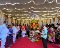 ప్రగతి నగర్ ఎన్ ఆర్ ఐ కాలనీలో గణేష్ ఉత్సవాల్లో పాల్గొన్న కాంగ్రెస్ పార్టీ కొలన్ హన్మంత్ రెడ్డి: