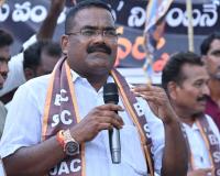 పదవుల కోసం పాకులాడేవారు ఉద్యమకారులు కారు